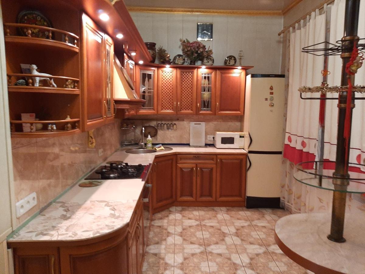 Куренiвський Двiр Киев Экстерьер фото